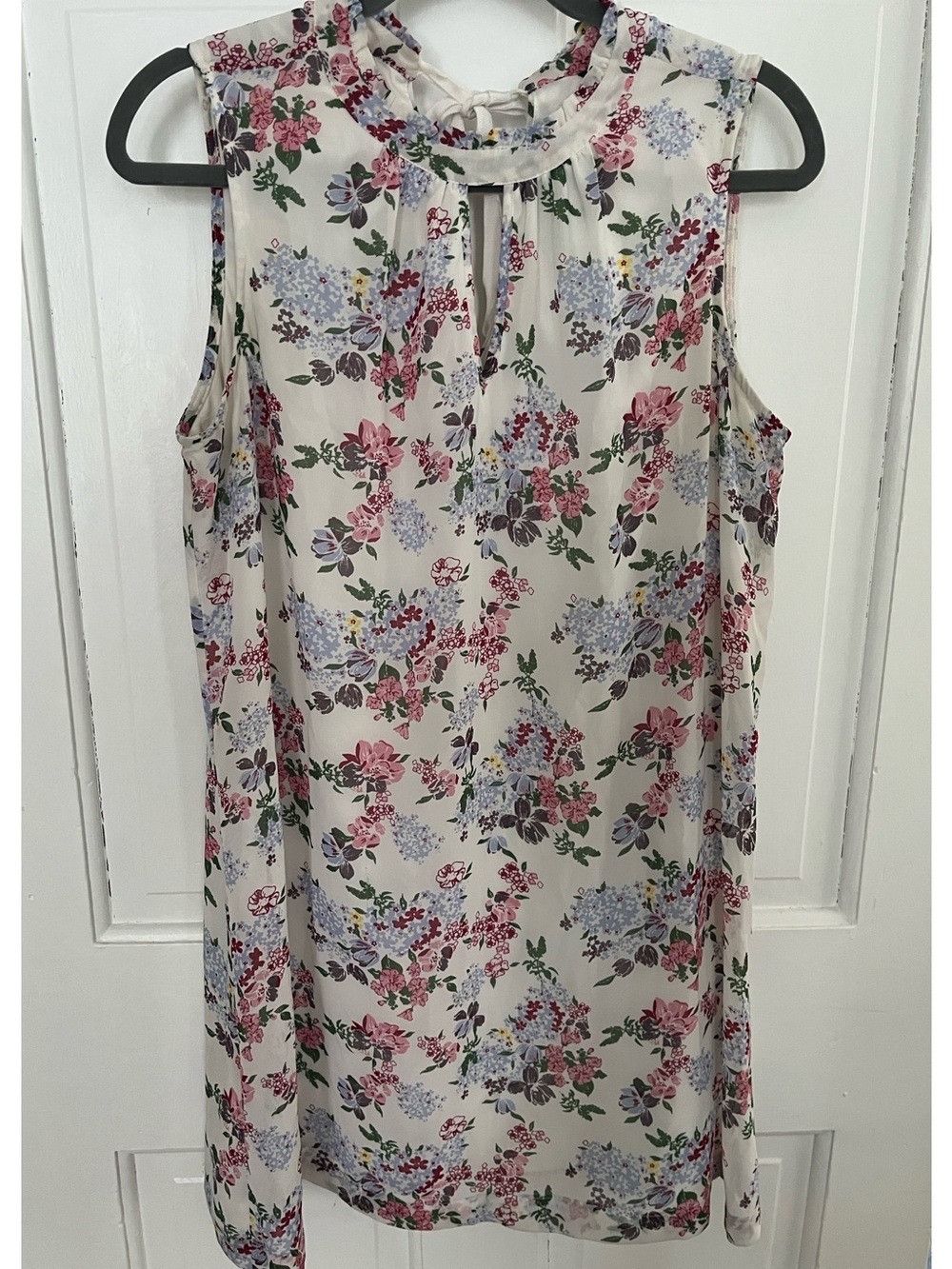 Signature Studio M Dress White Multicolor Floral Sleeveless